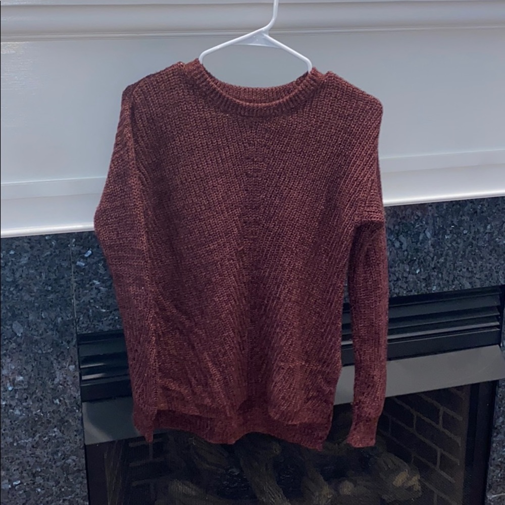 Maroon sweater